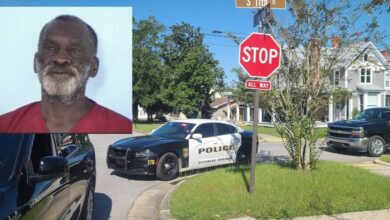 A Florida man asks a woman for money, but when he gets a positive response, he tries to kidnap her niece